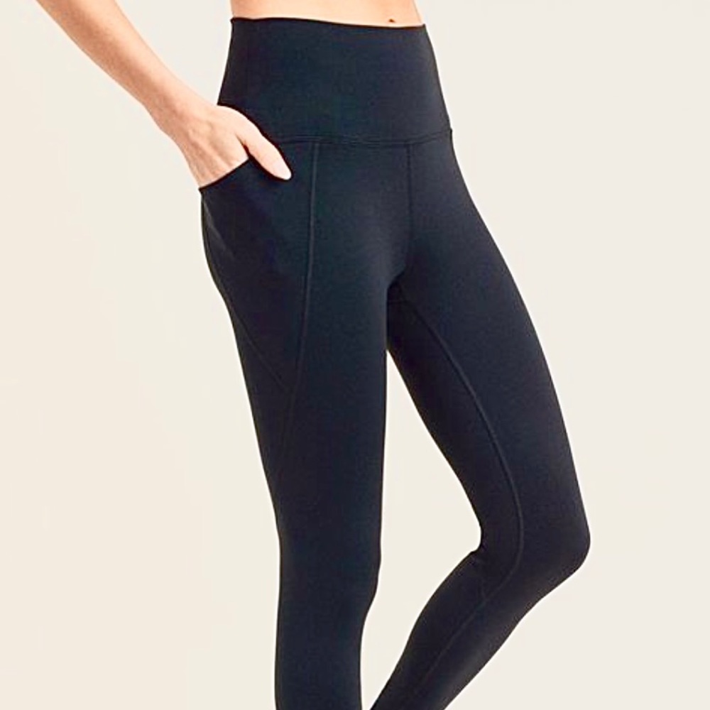 Mono B leggings with pockets
